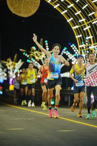 BIB: 40993, 1106, 40243, 1552
                            <button type="button" onclick="openModal(22810991)" class="btn btn-primary btn-sm float-right btn-popup" data-toggle="modal" data-target=".modal-high-quality">
                        <i class="fas fa-shopping-cart"></i> Add to Cart
                    </button>
                                            <button type="button" onclick="isThisMe(22810991, true)" class="btn btn-success btn-sm float-right btn-popup btn-isme hidden" data-toggle="tooltip" data-placement="bottom" title="นี่คือรูปของคุณใช่ไหม คลิกที่นี่เพื่อเอาเข้าอัลบั้ม">
                        <i class="fas fa-plus"></i> Add to album
                    </button>
                    <button type="button" onclick="isThisMe(22810991, false)" class="btn btn-warning btn-sm float-right btn-popup btn-isnotme hidden">
                        <i class="fas fa-ban"></i> Remove from album
                    </button>